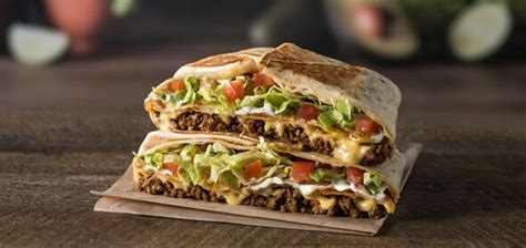 How to make Taco Bell’s signature crunchwrap supreme at home - Daily ...