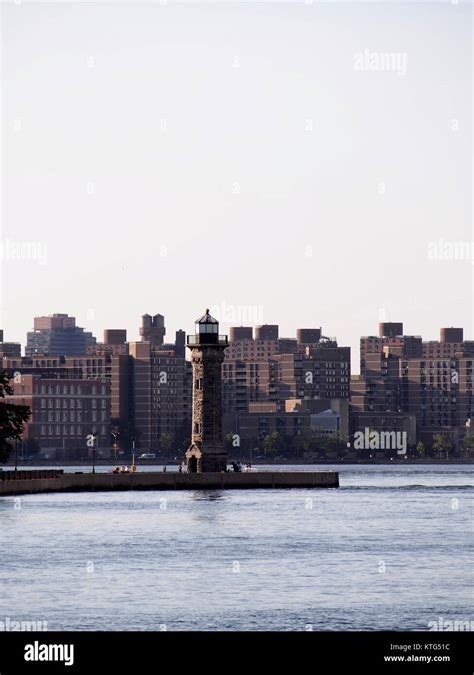 Blackwell island lighthouse Stock Photo - Alamy