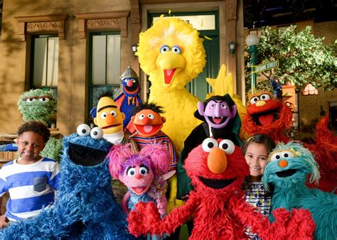 'Sesame Street' says goodbye to Bob, Luis and Gordon as cast members ...