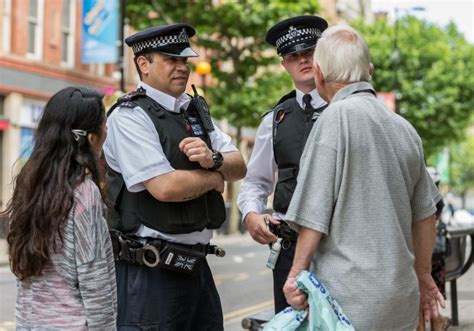 Croydon one of 19 town centres to get extra ‘beat Bobbies’ | Inside Croydon