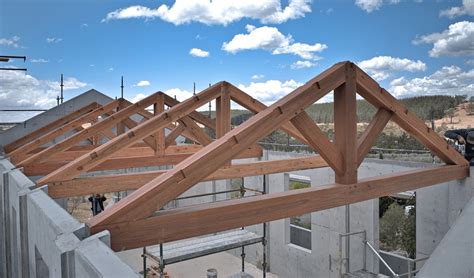 Handcrafted Feature Trusses - Traditional Timber Frames