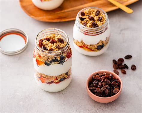 Raisin Parfait Mason Jars - California Raisins in Canada