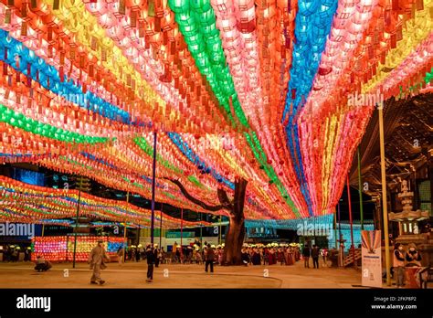 2021 South Korean Lantern Festival, Jogyesa Buddhist Temple, Seoul ...