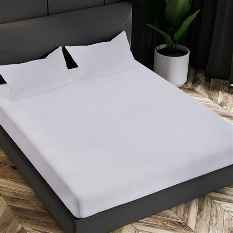 Queen Fitted Sheets, Deep Pocket Fitted Sheets upto 16", Microfiber ...