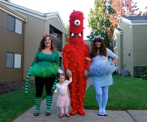 Yo Gabba Gabba Halloween costumes | Family halloween costumes, Geek ...