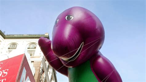 25 Years Ago Barney Balloon Died At Macy's Thanksgiving Day Parade ...