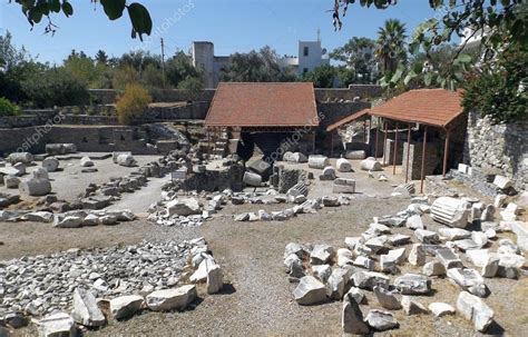 Ruins of Mausoleum Halicarnassus — Stock Photo © Shef-tme #54725727