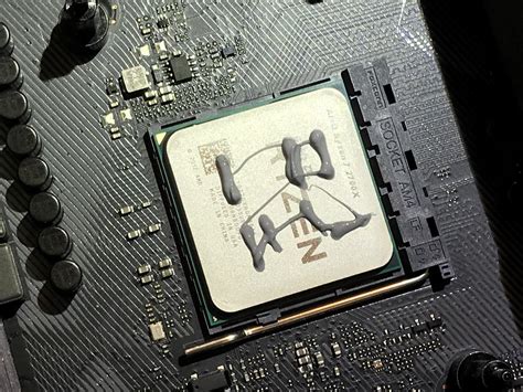 Just putting some thermal compound on my new CPU : r/lossedits