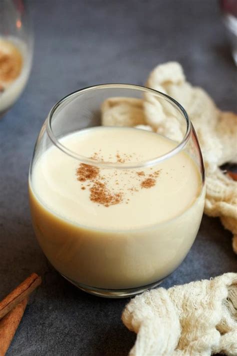 Ponche Crema - Traditional Venezuelan Eggnog Recipe | 196 flavors