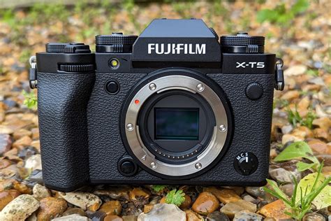 Fujifilm X-T5 review: no school like the old school | Stuff