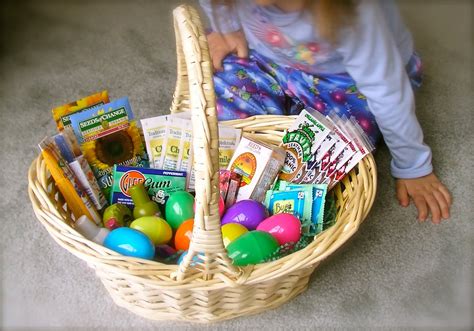 25 Beautiful Easter Basket Ideas