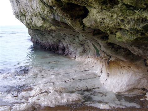 File:Wave-cut notch in the eastern side of Bat's Head - geograph.org.uk ...