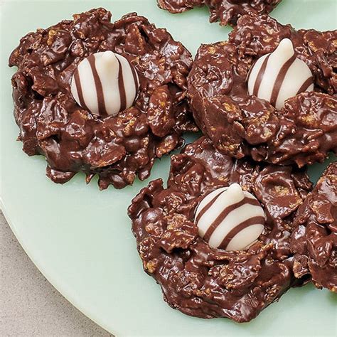 No-Bake Peanut Butter Blossom Recipe | Hershey’s Kitchens