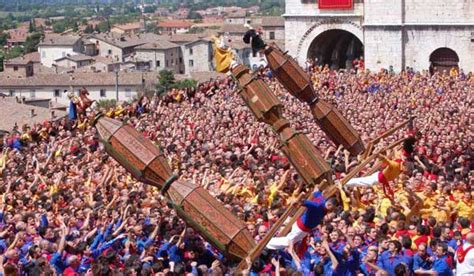 Spectacular folklore festivals in Umbria | Italian Special Occasions ...