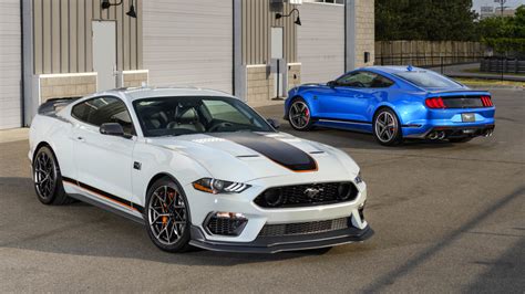 Ford Mustang Reviews, First Drives, and Comparison Tests - Autoblog