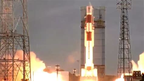 ISRO Launches 7 Satellites Simultaneously, Including 1 Indigenous and 6 ...