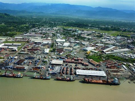 Malum Nalu: Aerial pictures of Lae, Papua New Guinea