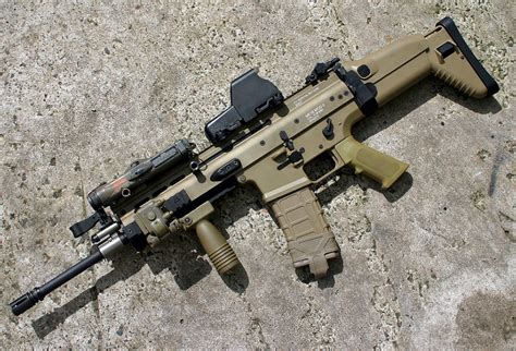 FN SCAR Rifle Overview and Review