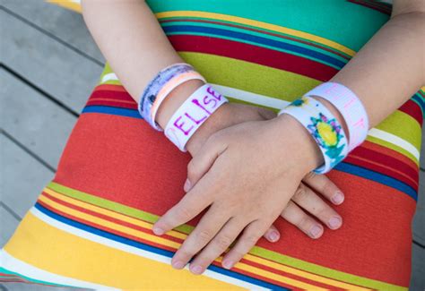 Easy Craft for Kids: DIY Bracelets - Merriment Design