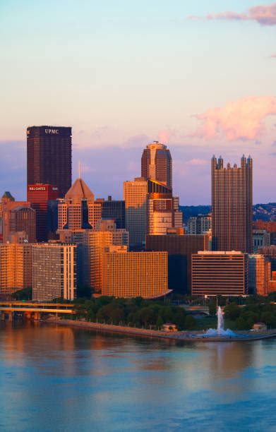 Pittsburgh Skyline Sunset Stock Photos, Pictures & Royalty-Free Images ...