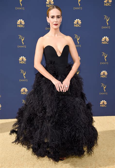 Emmy Awards 2018: Fashion—Live From the Red Carpet | Nice dresses ...