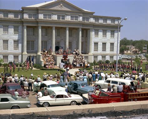 [Deaf Smith County Courthouse] - The Portal to Texas History