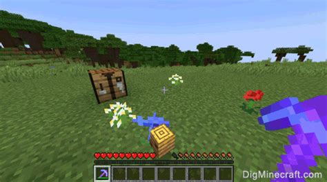 How to make a Bee Nest in Minecraft