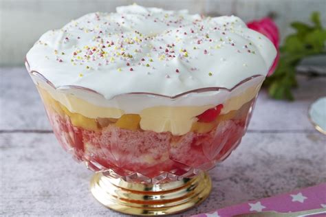 Old Fashioned Trifle Recipe | Odlums