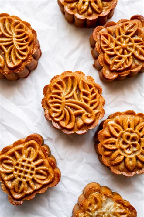 Traditional Mooncake Recipe (with and without salted eggs) - Cooking ...