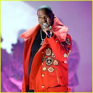 Busta Rhymes Wows With ‘Look at Me Now’ Rap at Grammys 2023 – Read ...