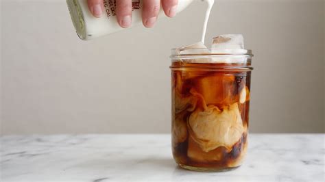 Cold Brew Coffee Recipe (with Video)