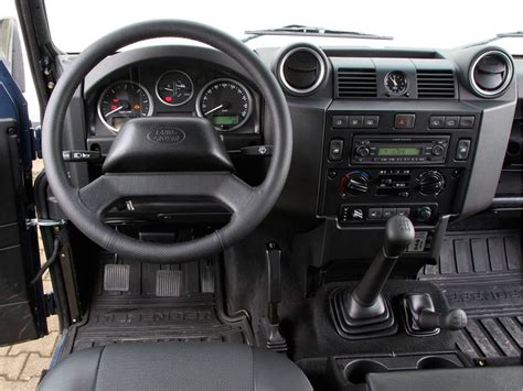 land-rover-defender 110-interior | Land rover defender, Land rover ...