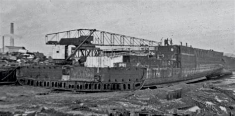 Incredibly rare photo of Titanic's sister ship (RMS Olympic) close to ...