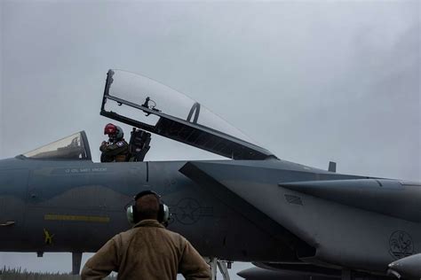 A 67th Fighter Squadron F-15C Eagle pilot, Kadena Air - NARA & DVIDS ...