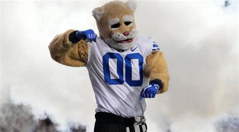 BYU Mascot Shows Off Ridiculous Arm Strength in Viral Video - Sports ...