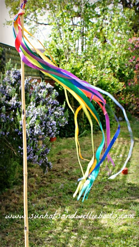 Sun Hats & Wellie Boots: DIY Weather Station for Kids to Make