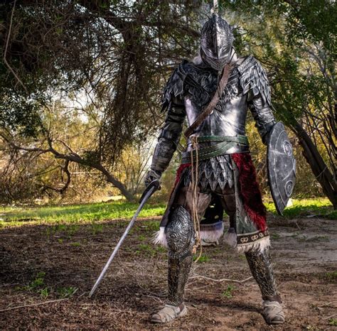 Elden Ring Cosplayer Recreates Raging Wolf Armor in Jaw-Dropping Detail