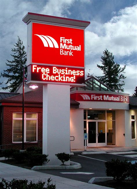 Exterior Bank Signage | Bank Logo Branding | Bank Pylon Sign | First ...