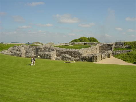 Old Sarum Castle - Great Britain Photo (509615) - Fanpop