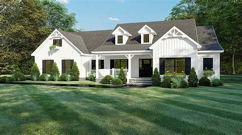 4 Bedroom Ranch House Plan With 2300 Square Feet | Modern farmhouse ...