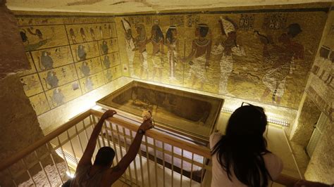 King Tut's Tomb May Have Hidden Spaces Containing Organic, Metallic ...