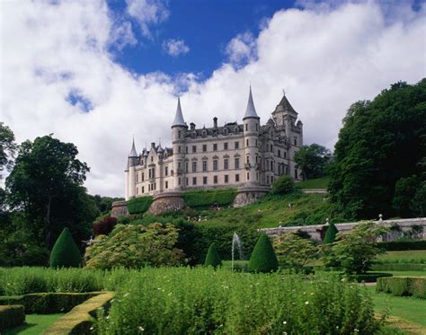 Top 10 Castles to Visit in Scotland