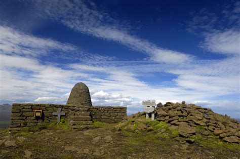 A hike to Hjörleifshöfði | The first settlers of Iceland