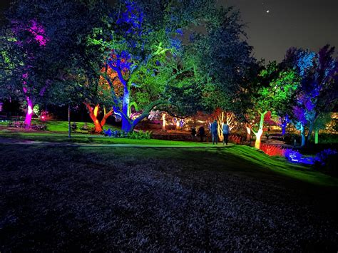 Lightscape Brings the Holidays to the San Antonio Botanical Garden ...