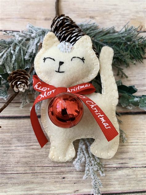 Felt Cat Christmas Ornament Made to Order | Etsy | Diy felt christmas ...