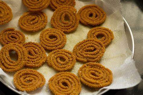 chakli recipe, how to make chakli recipe | diwali recipes