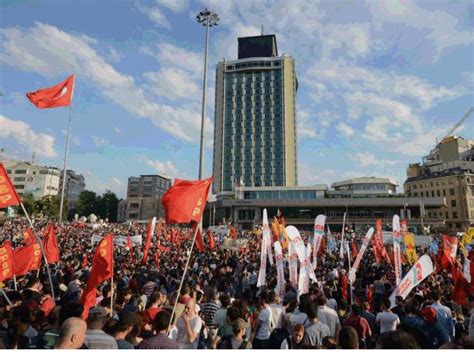 Outcome uncertain as protests continue in Turkey