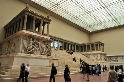 Pergamon Museum... | Il y eut un matin...