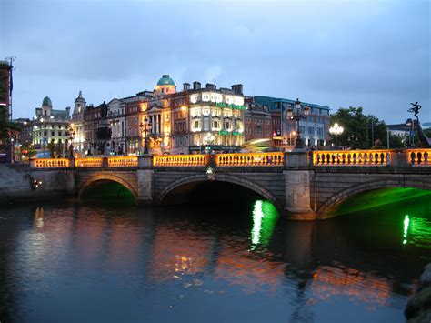 File:Ireland Dublin Night.JPG