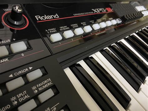 Roland XPS-10 Keyboard, Hobbies & Toys, Music & Media, Musical ...